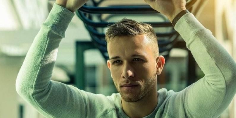 夺季后赛席 夺季后赛席